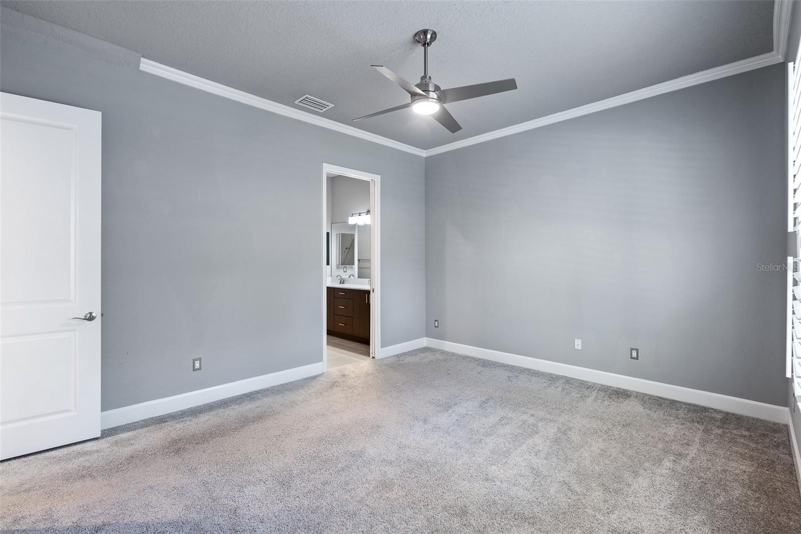 Image 23 of 50 For 831 Pinewood Drive