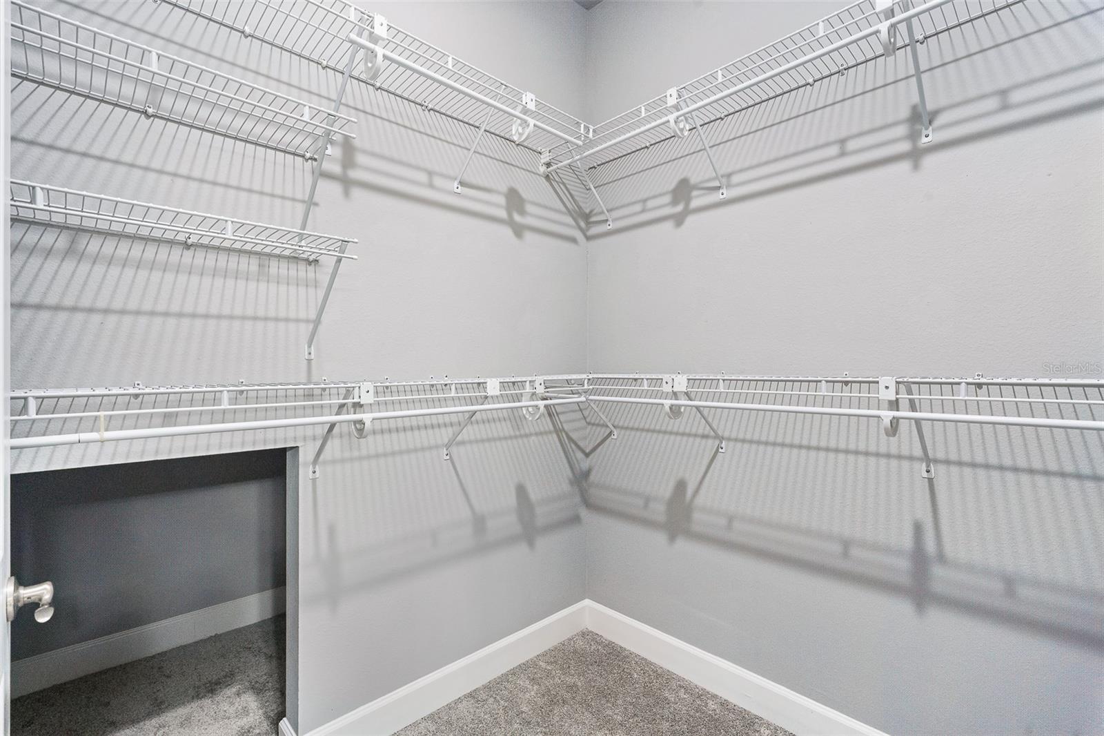 Image 27 of 50 For 831 Pinewood Drive