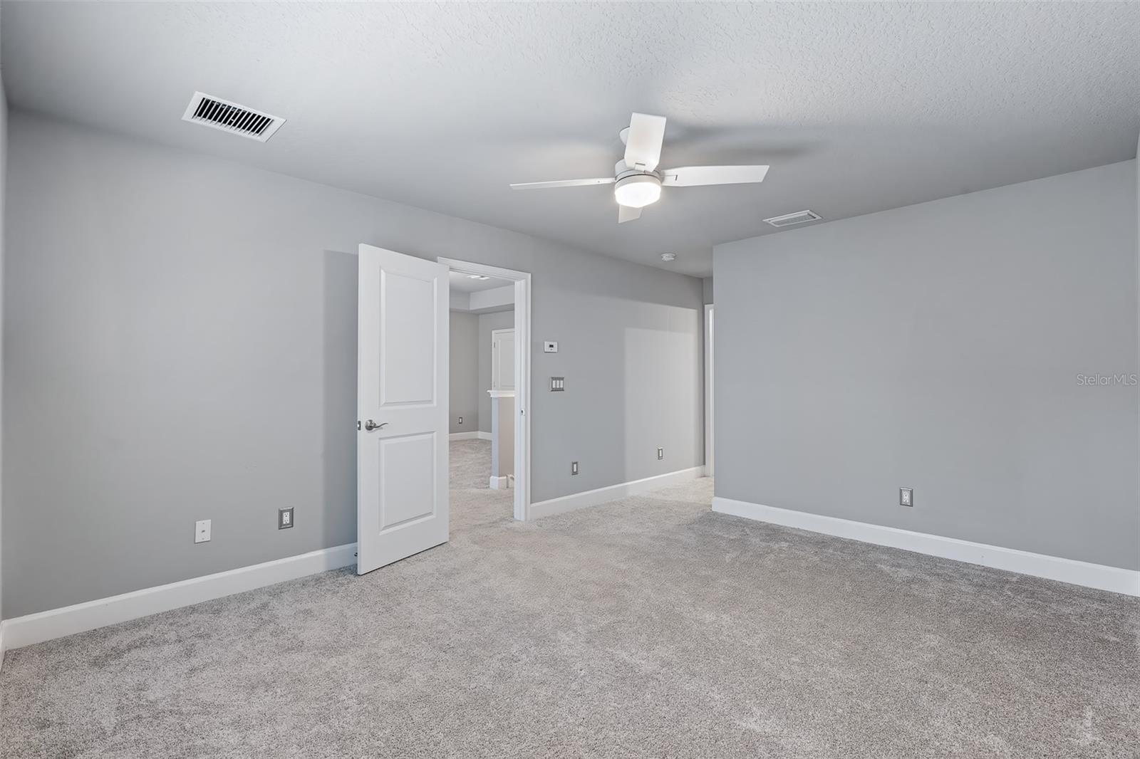 Image 40 of 50 For 831 Pinewood Drive