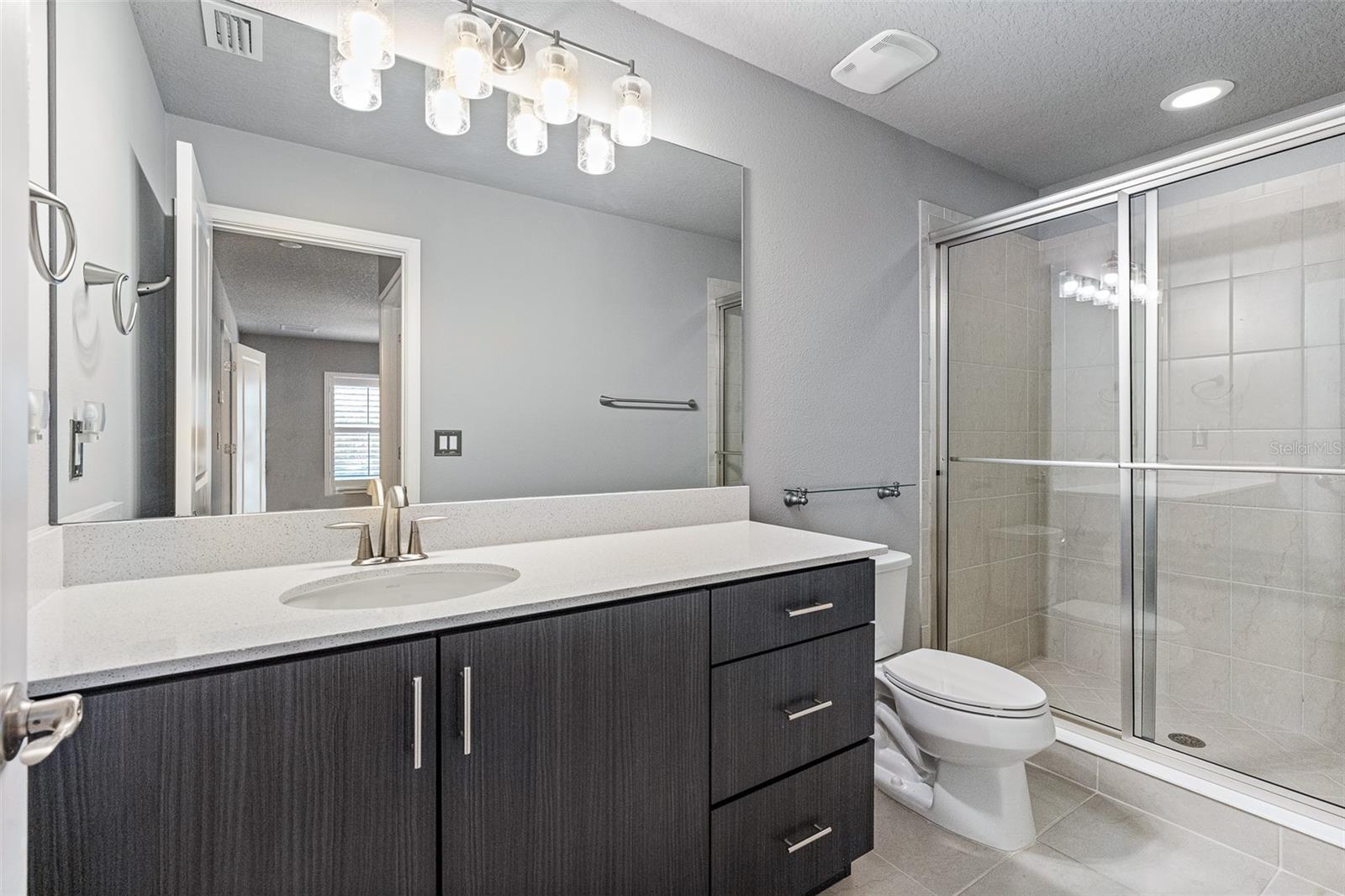 Image 42 of 50 For 831 Pinewood Drive