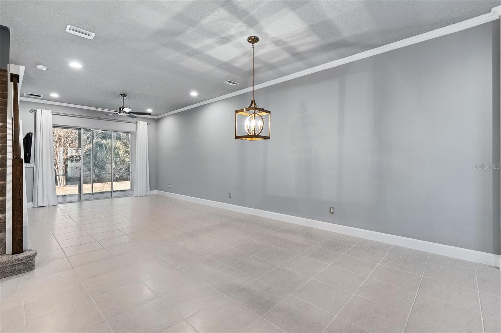 Image 6 of 50 For 831 Pinewood Drive