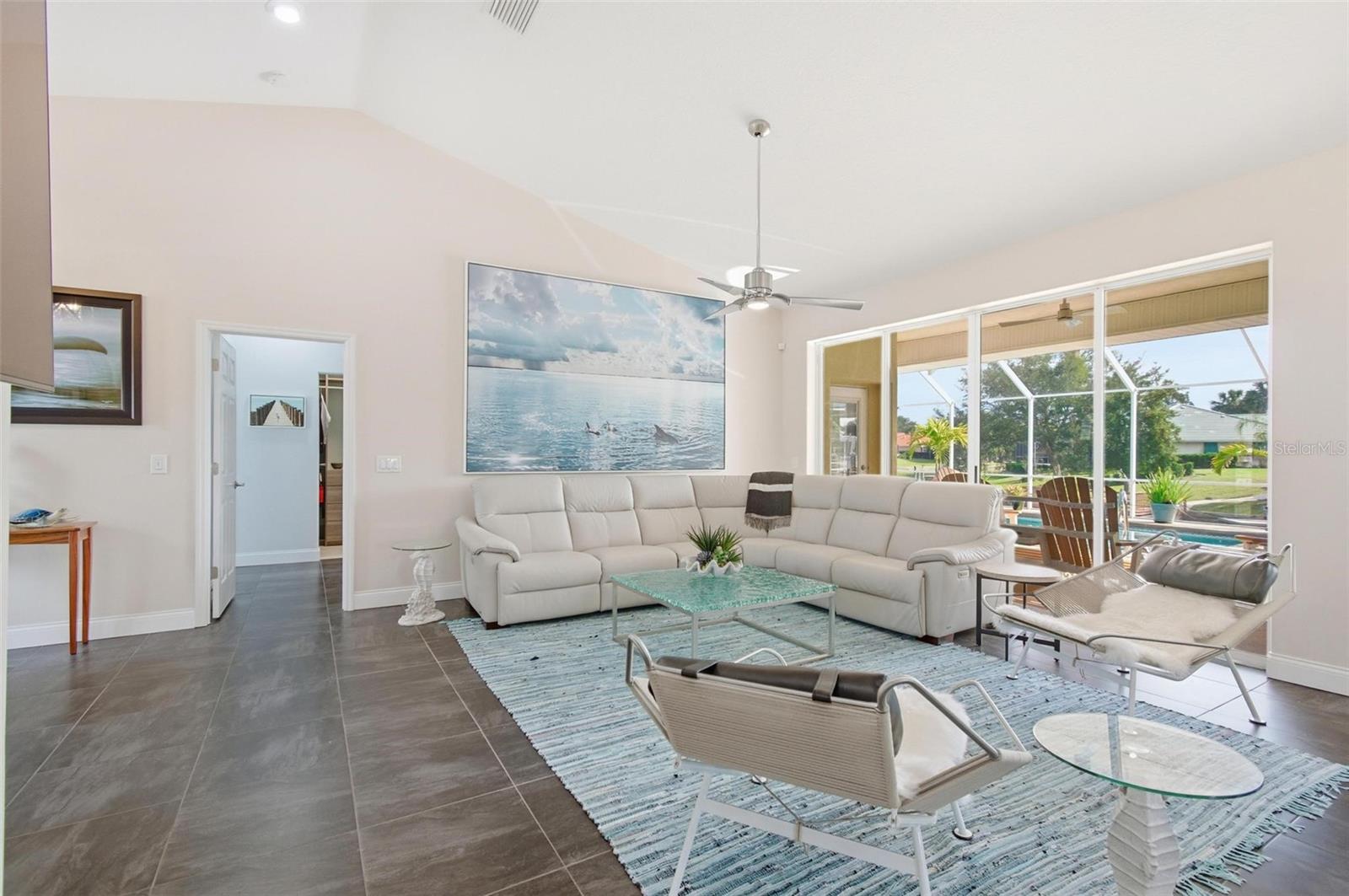 Image 13 of 89 For 32 Cheyenne Court