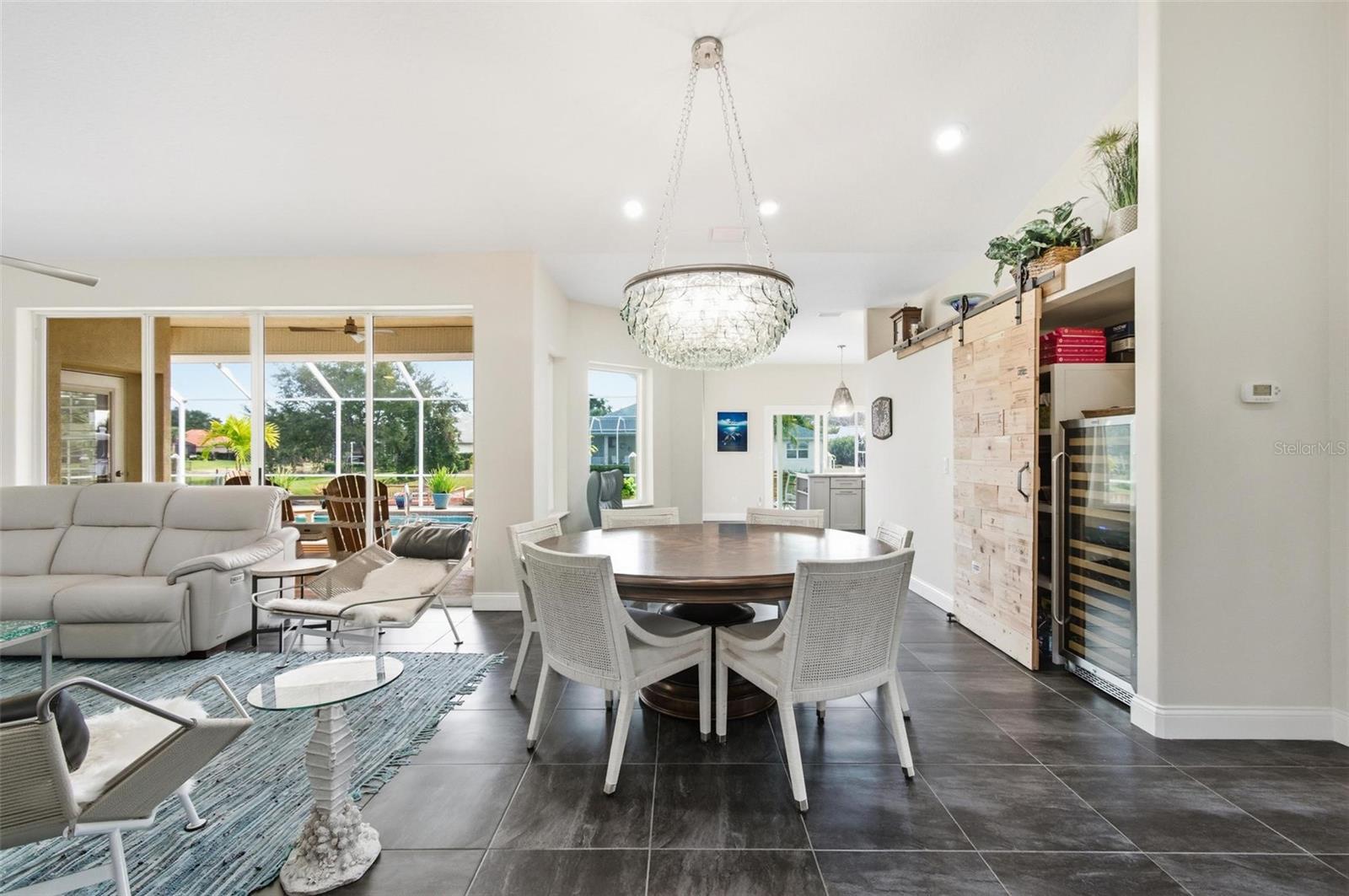 Image 15 of 89 For 32 Cheyenne Court