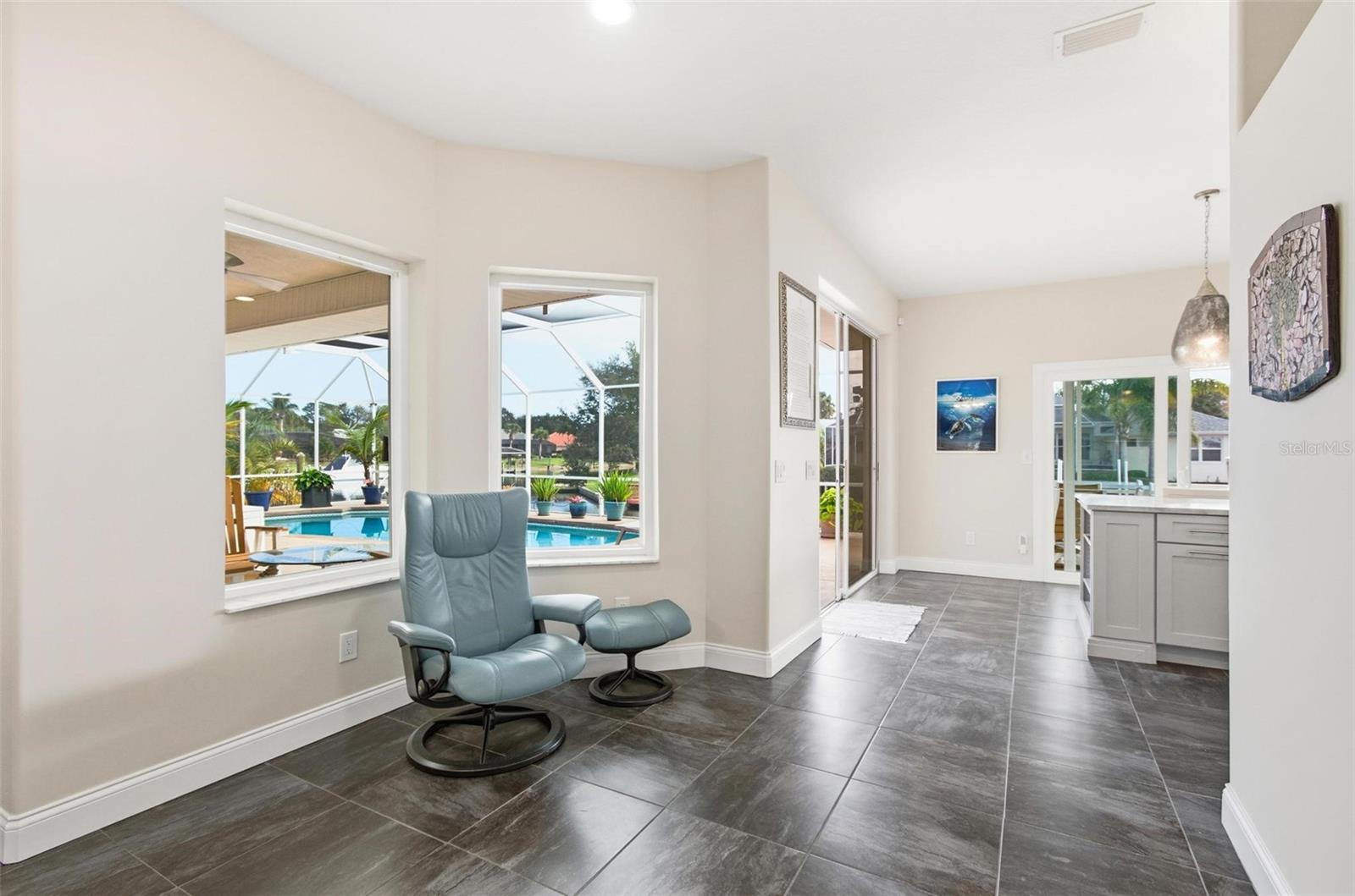 Image 22 of 89 For 32 Cheyenne Court