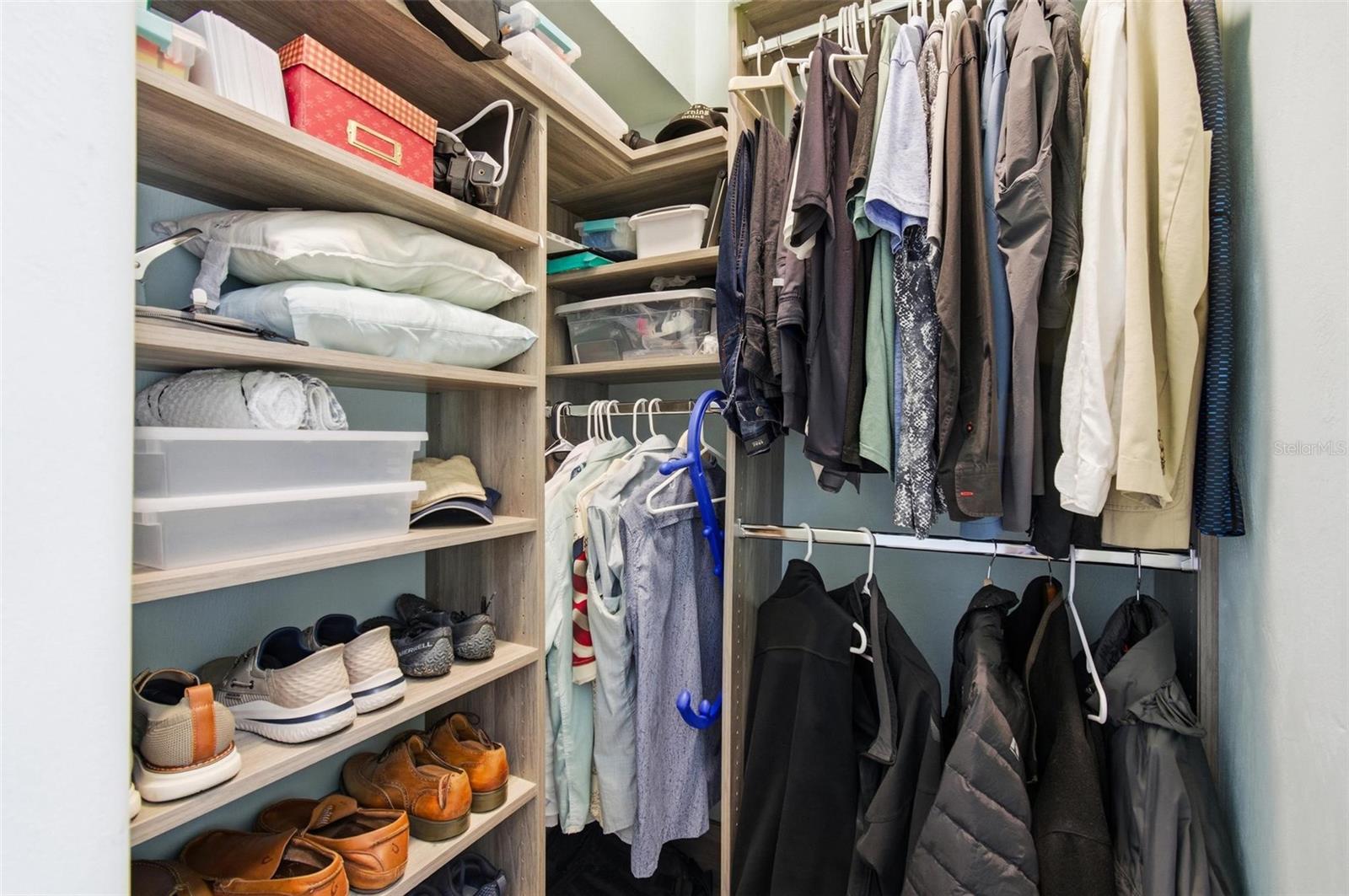 Image 42 of 89 For 32 Cheyenne Court