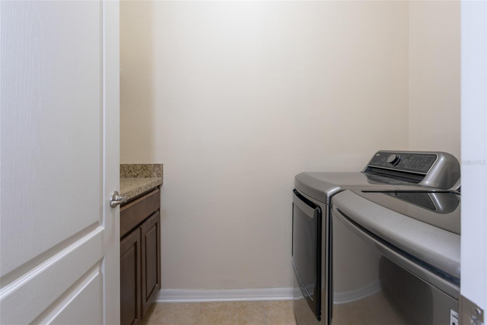 Image 24 of 40 For 32 Lewis Drive