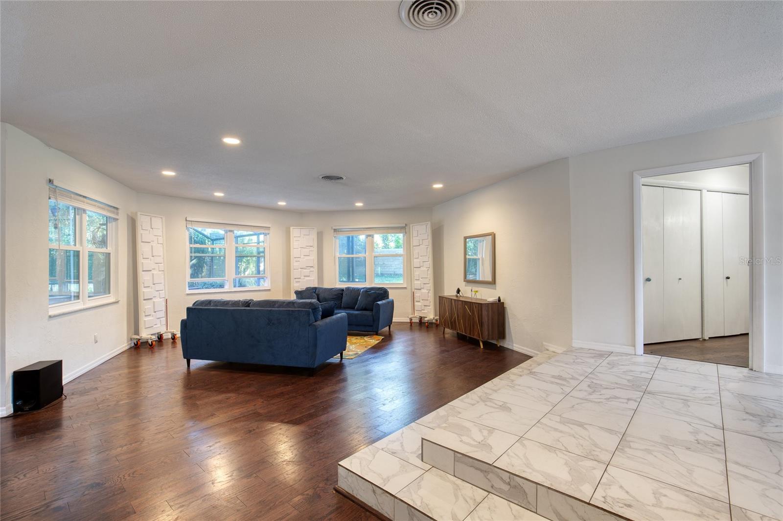 Image 15 of 73 For 77 St Andrews Drive