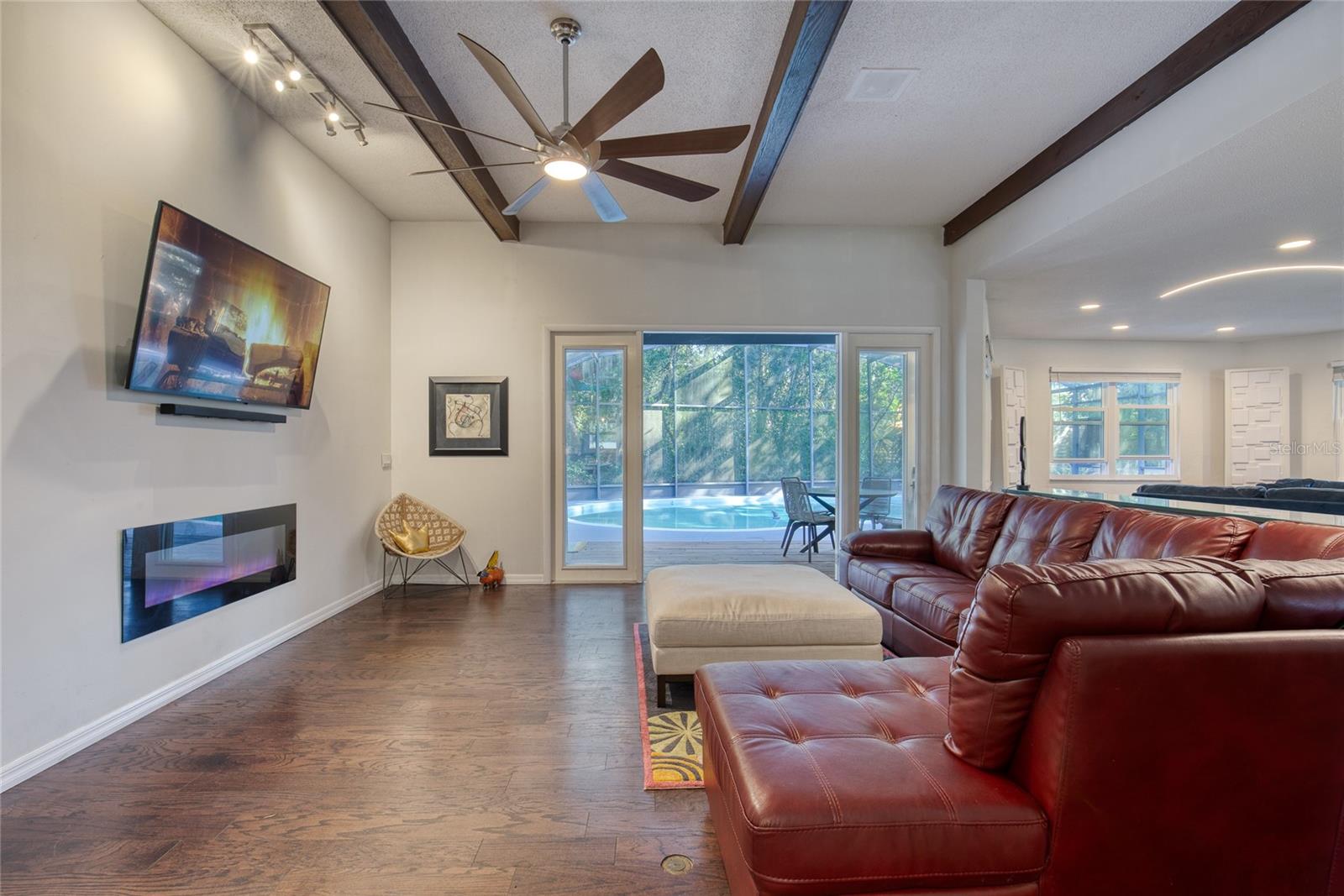 Image 25 of 73 For 77 St Andrews Drive