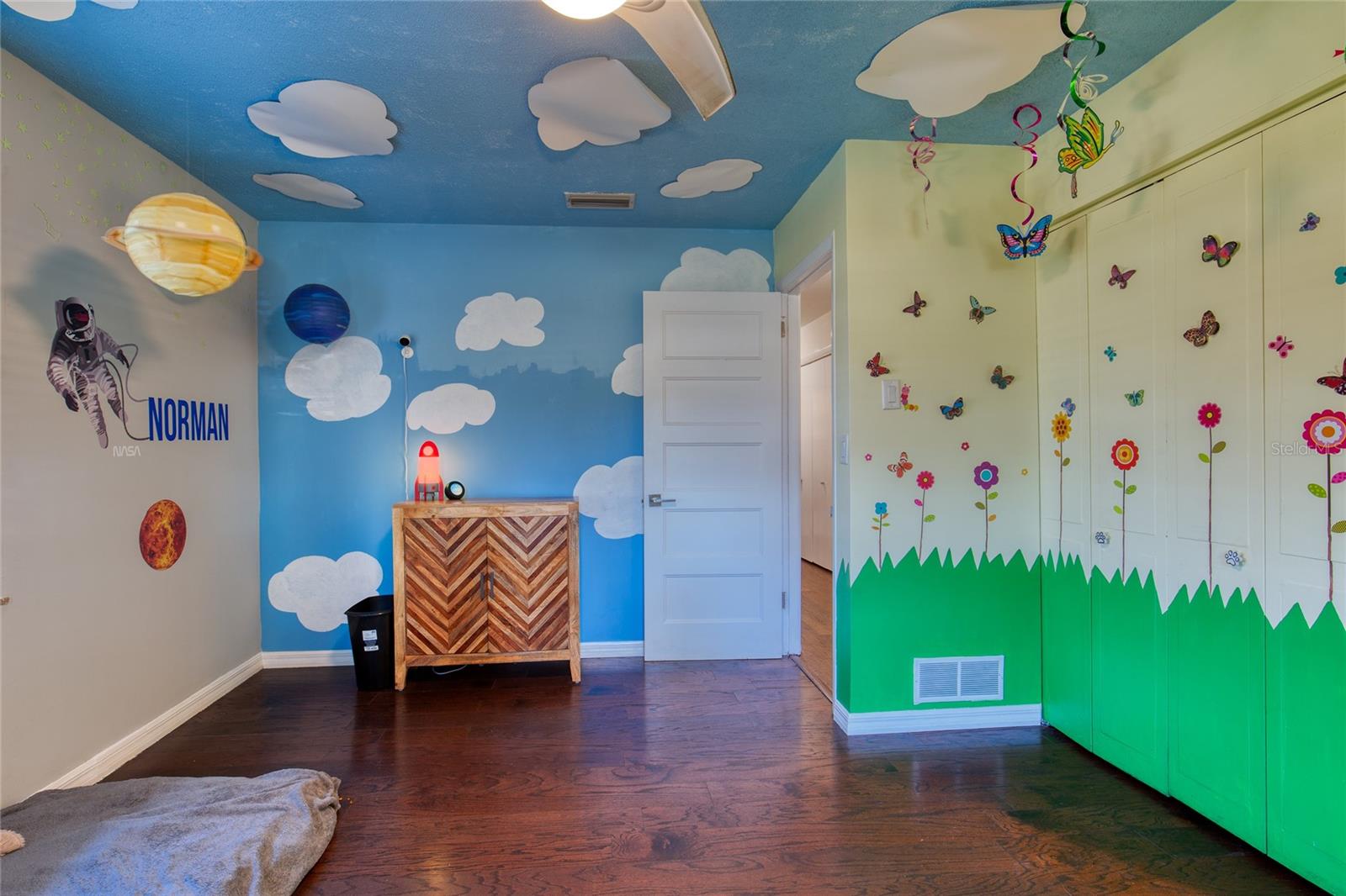 Image 41 of 73 For 77 St Andrews Drive