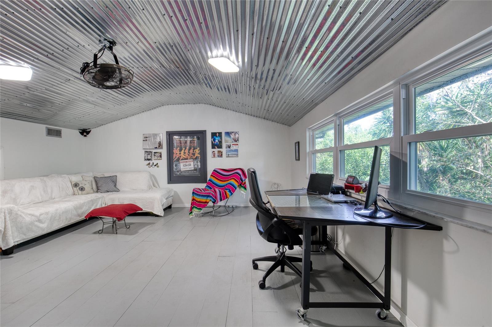 Image 43 of 73 For 77 St Andrews Drive