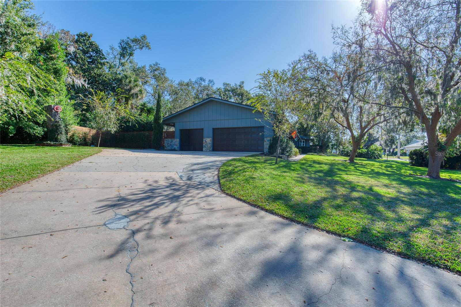 Image 7 of 73 For 77 St Andrews Drive