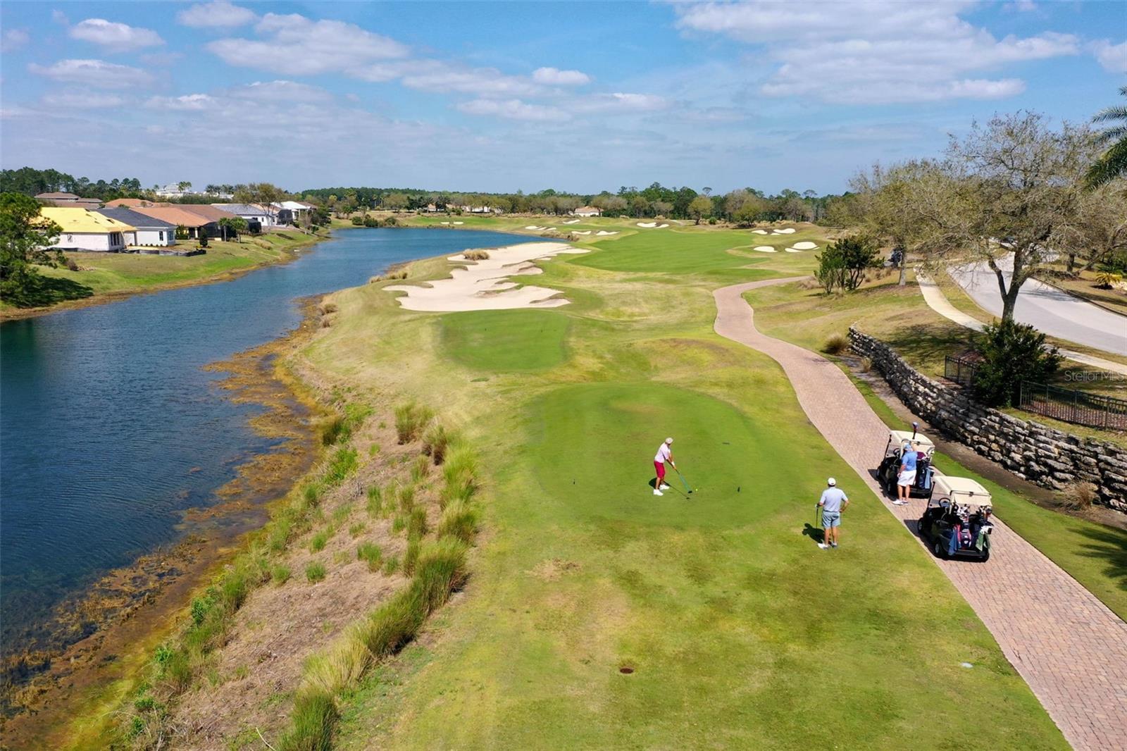 Image 19 of 46 For 348 Hibiscus Way