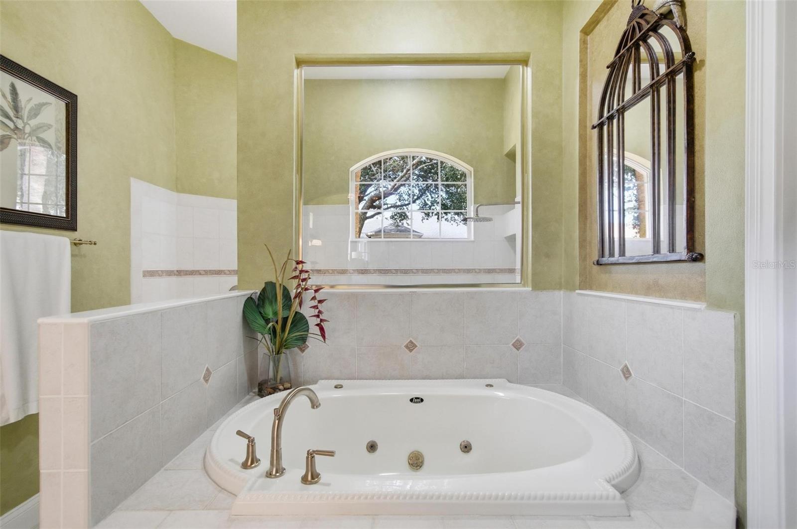 Image 22 of 100 For 83 Front Street