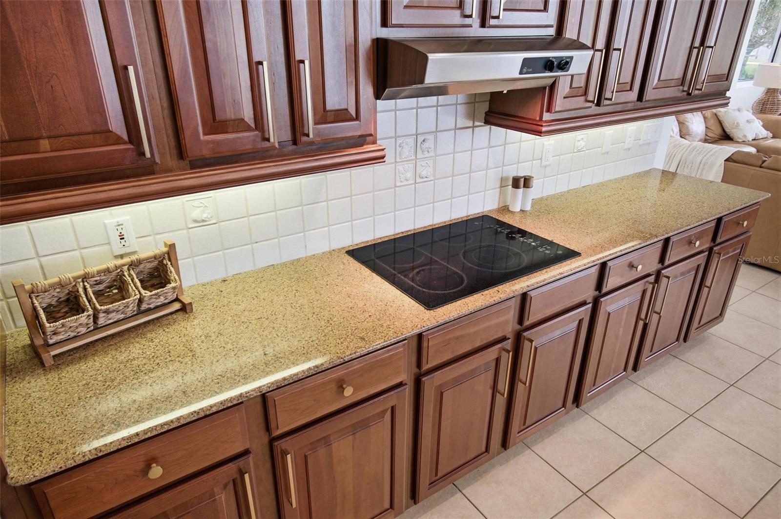 Image 28 of 100 For 83 Front Street