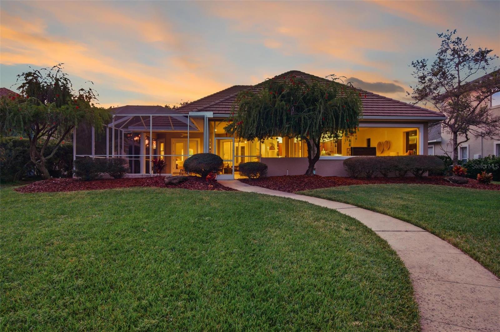 Image 6 of 100 For 83 Front Street