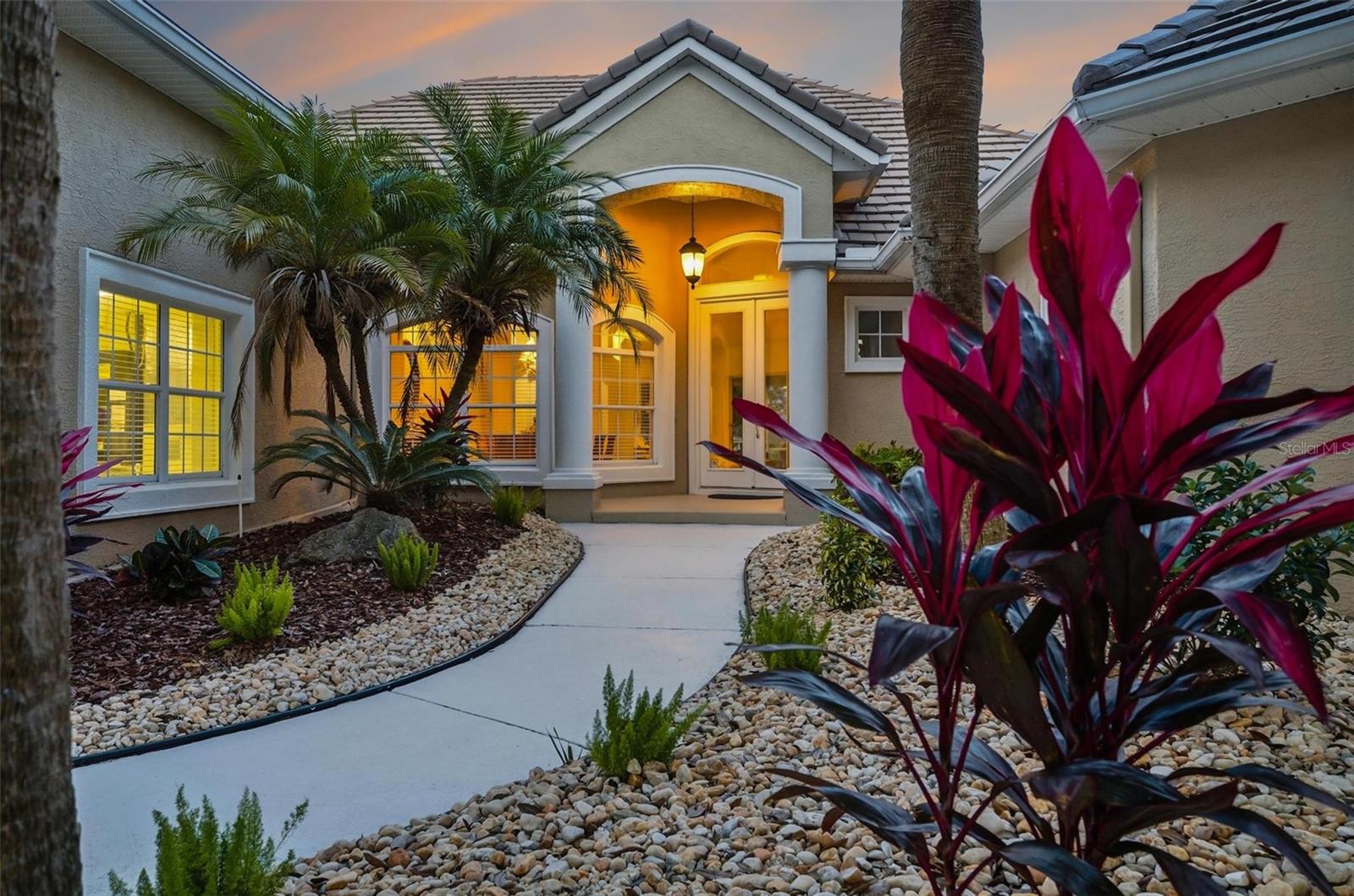 Image 80 of 100 For 83 Front Street