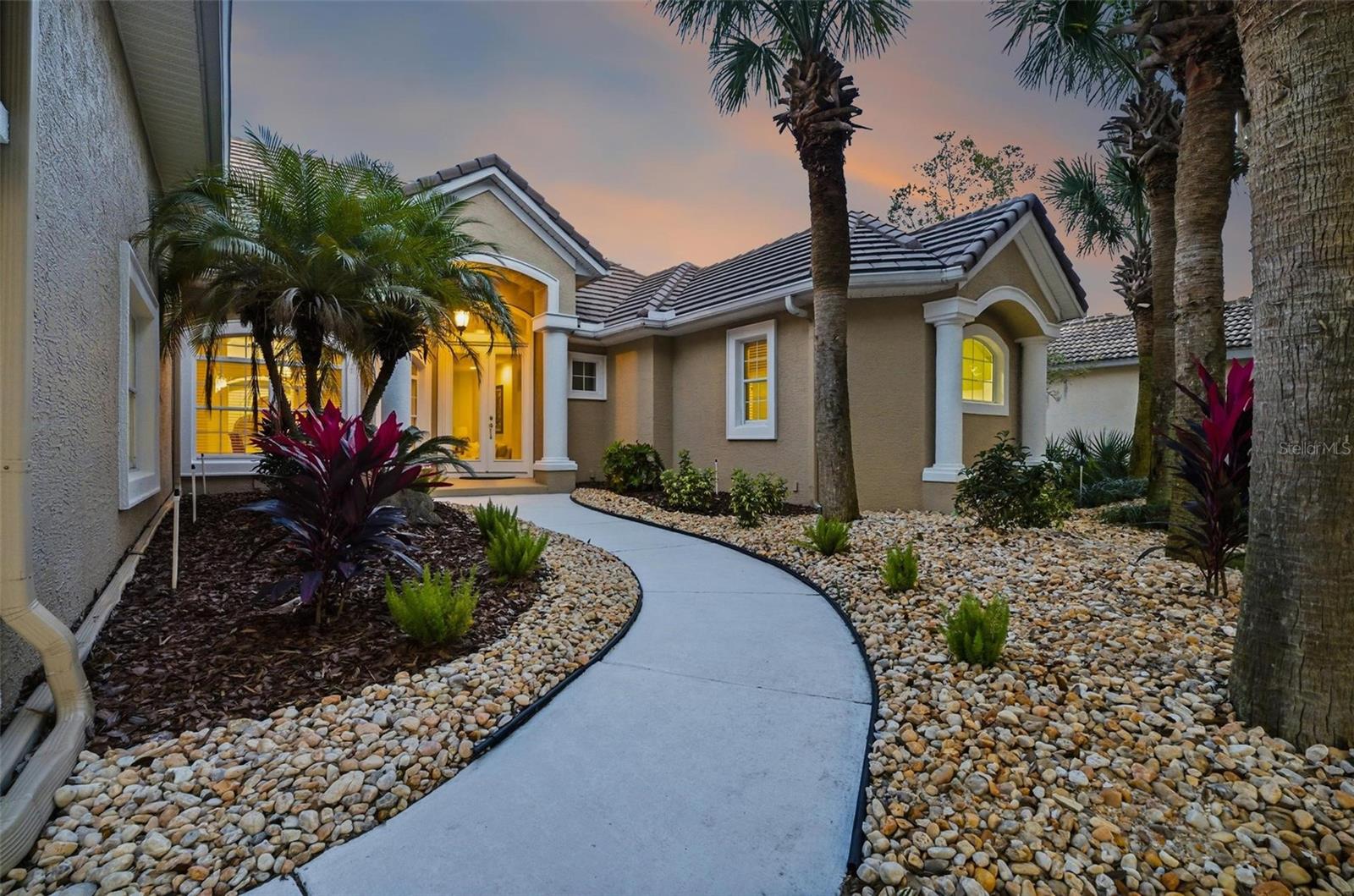 Image 84 of 100 For 83 Front Street