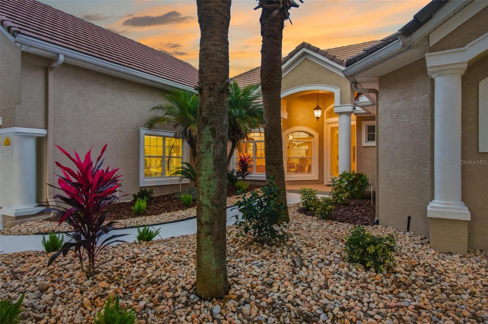 Image 85 of 100 For 83 Front Street