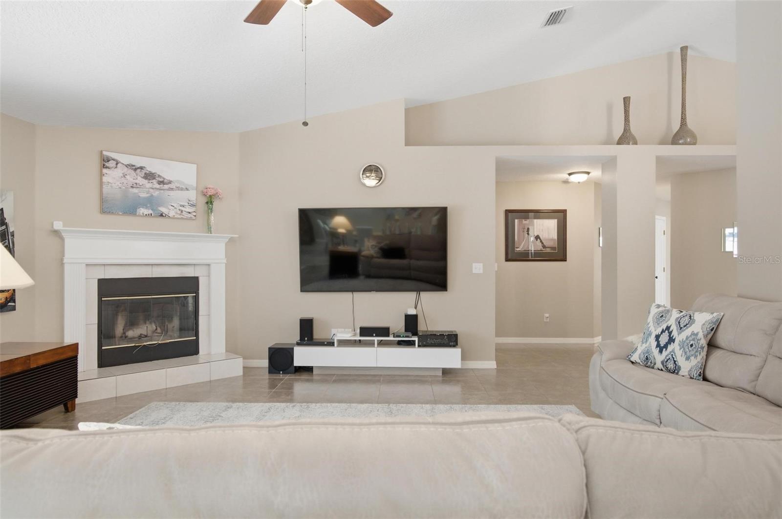 Image 18 of 38 For 27 Burning Bush Drive