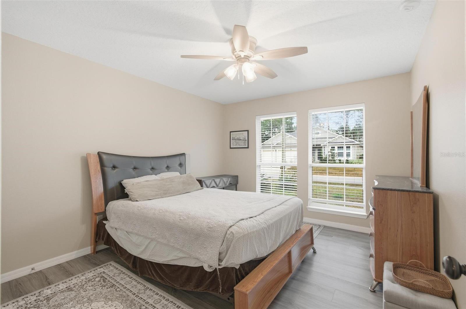 Image 25 of 38 For 27 Burning Bush Drive