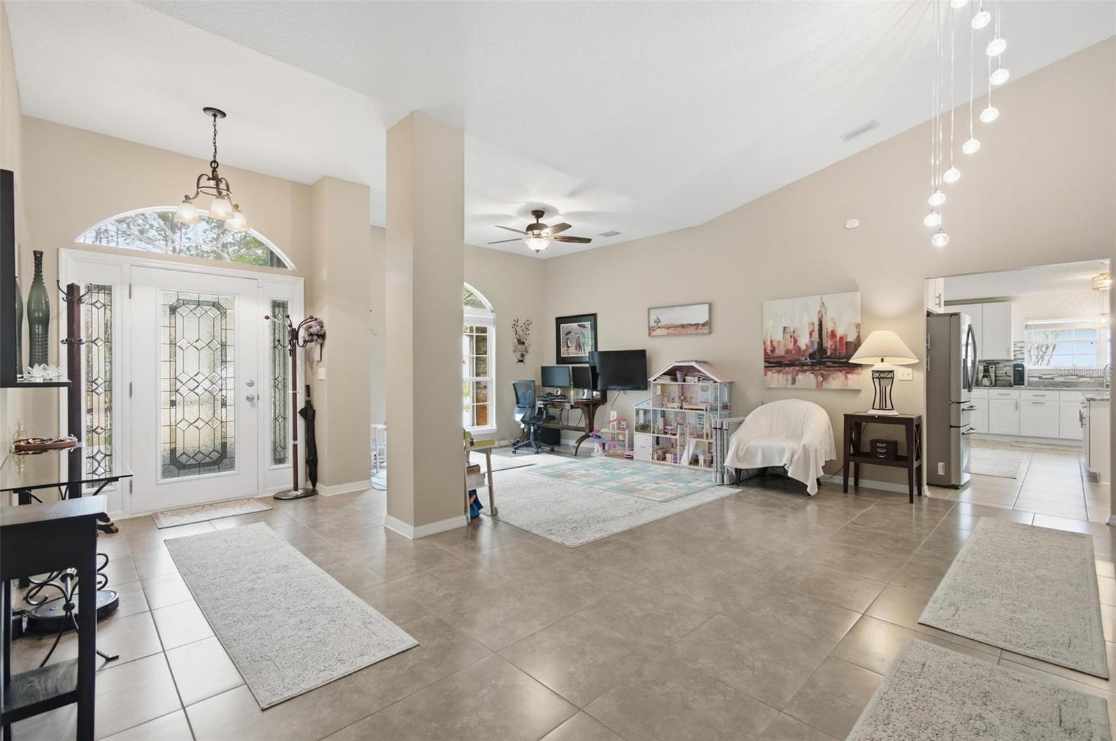 Image 7 of 38 For 27 Burning Bush Drive