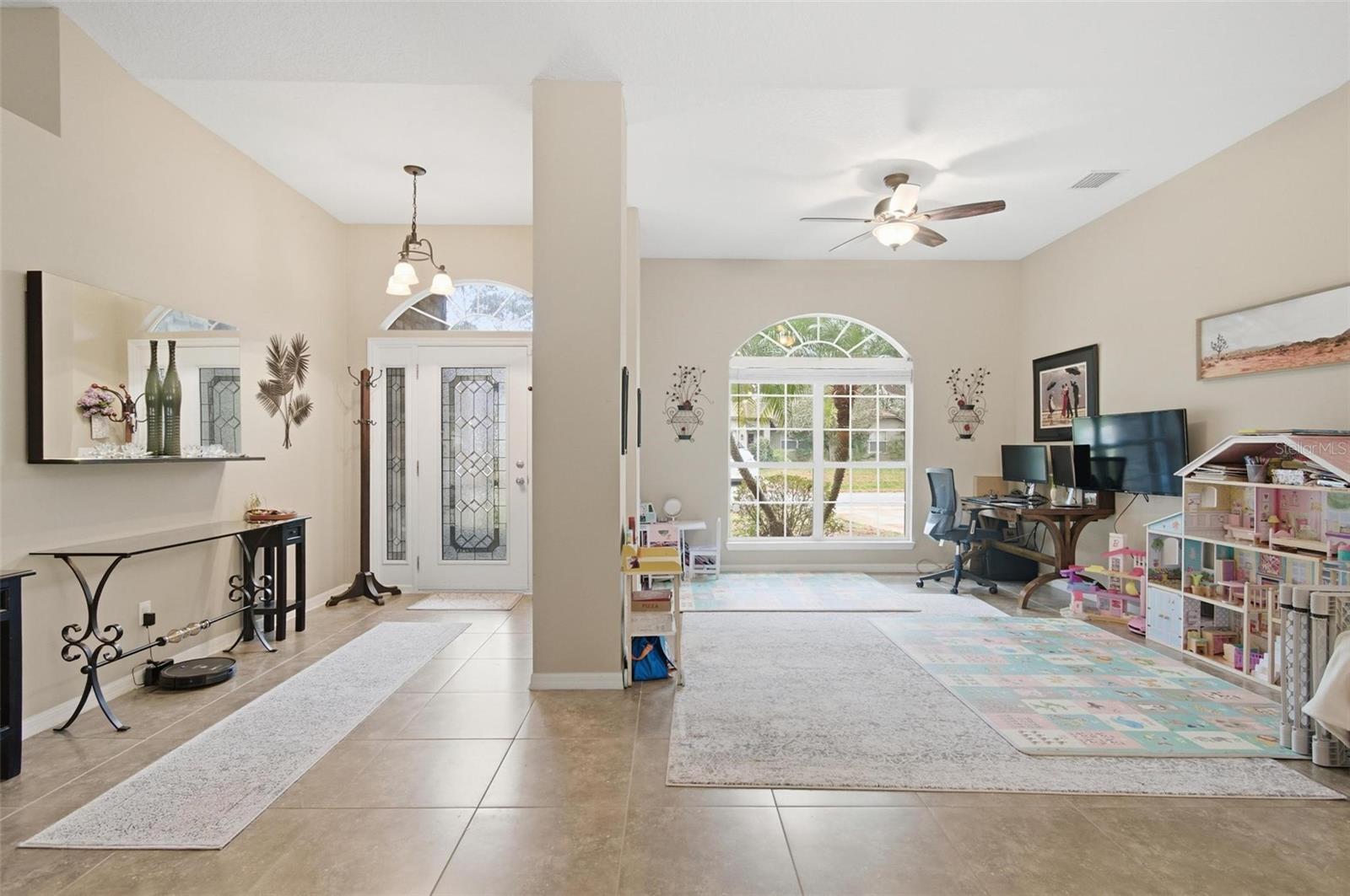 Image 8 of 38 For 27 Burning Bush Drive