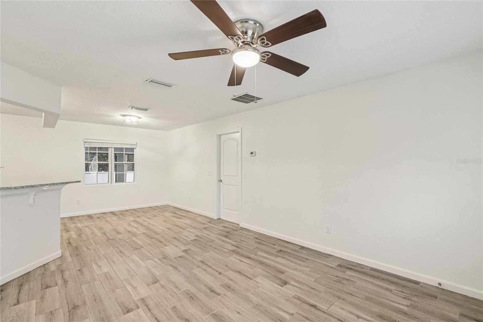 Image 14 of 46 For 2574 Lofberg Drive