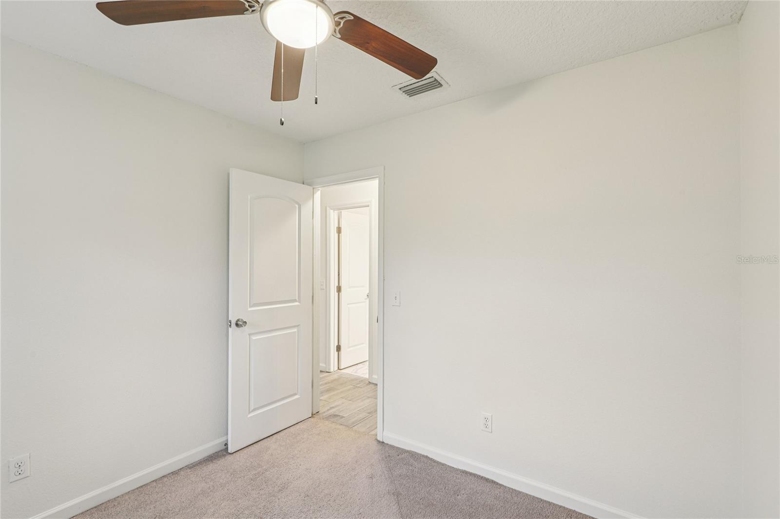 Image 21 of 46 For 2574 Lofberg Drive