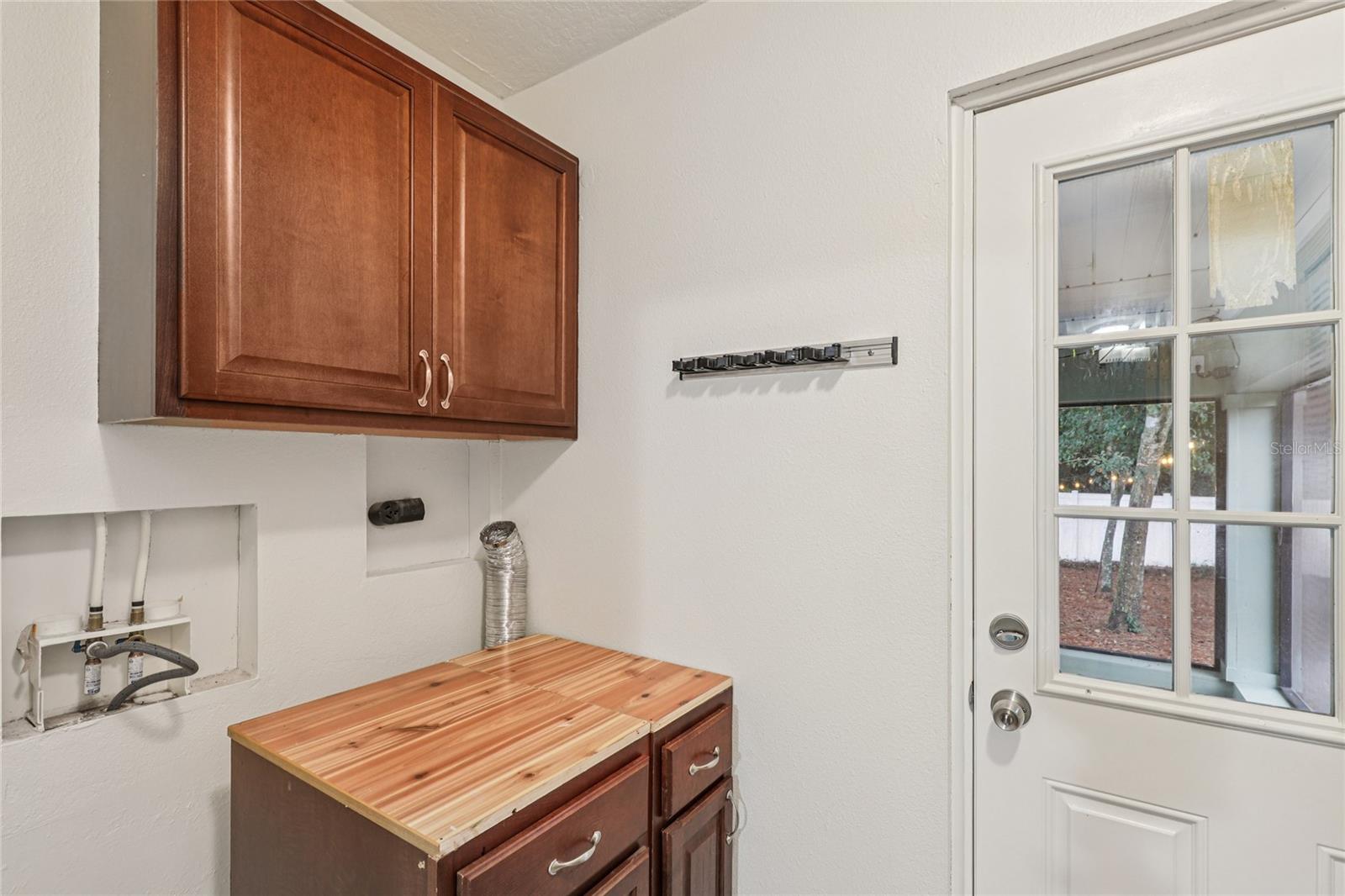 Image 29 of 46 For 2574 Lofberg Drive