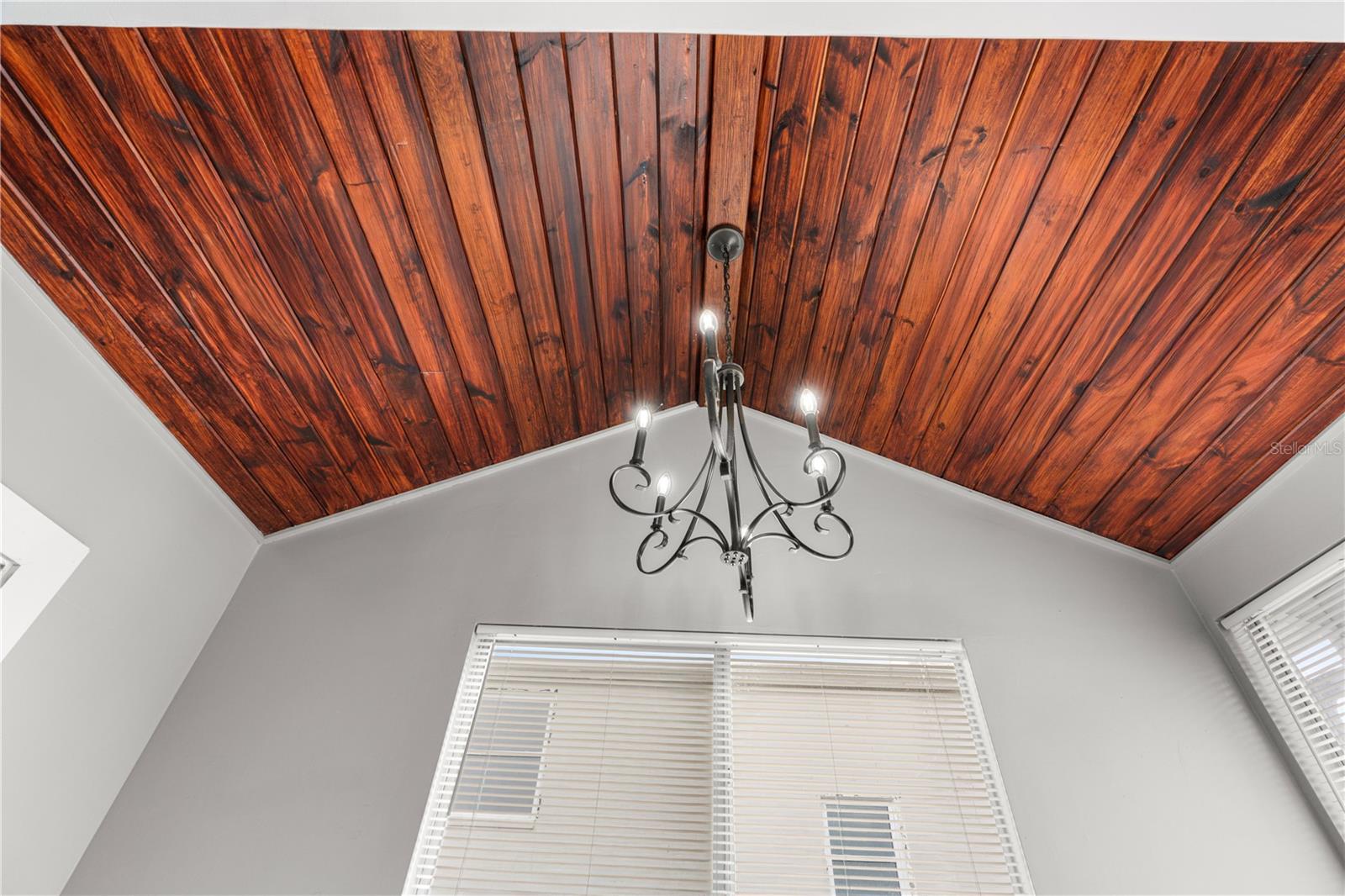 Image 19 of 50 For 520 Vermont Avenue