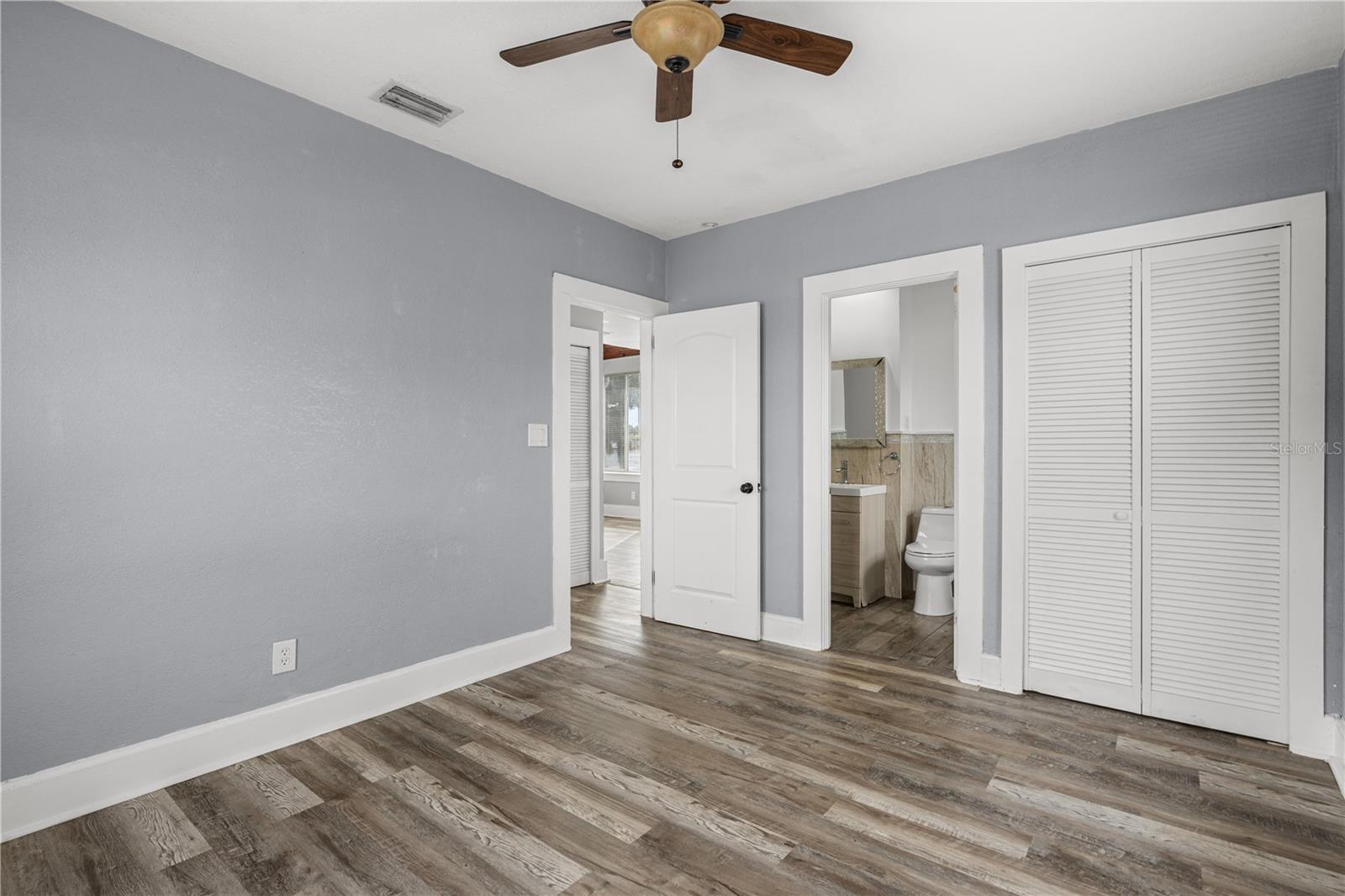 Image 25 of 50 For 520 Vermont Avenue