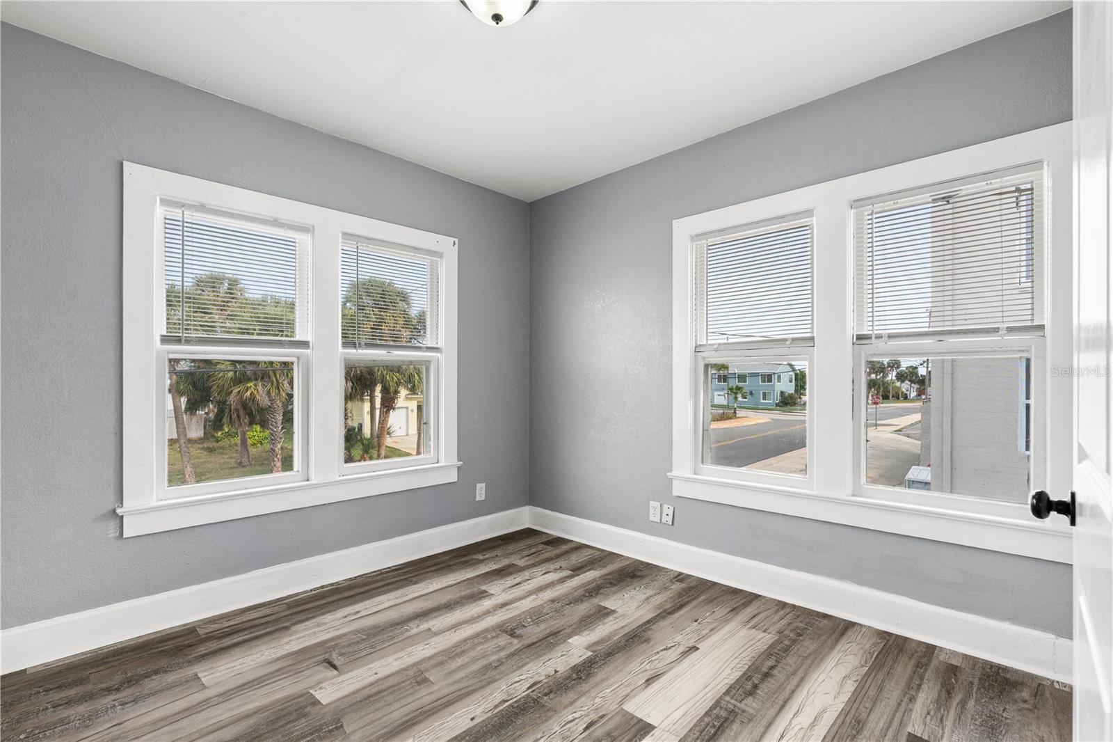 Image 29 of 50 For 520 Vermont Avenue