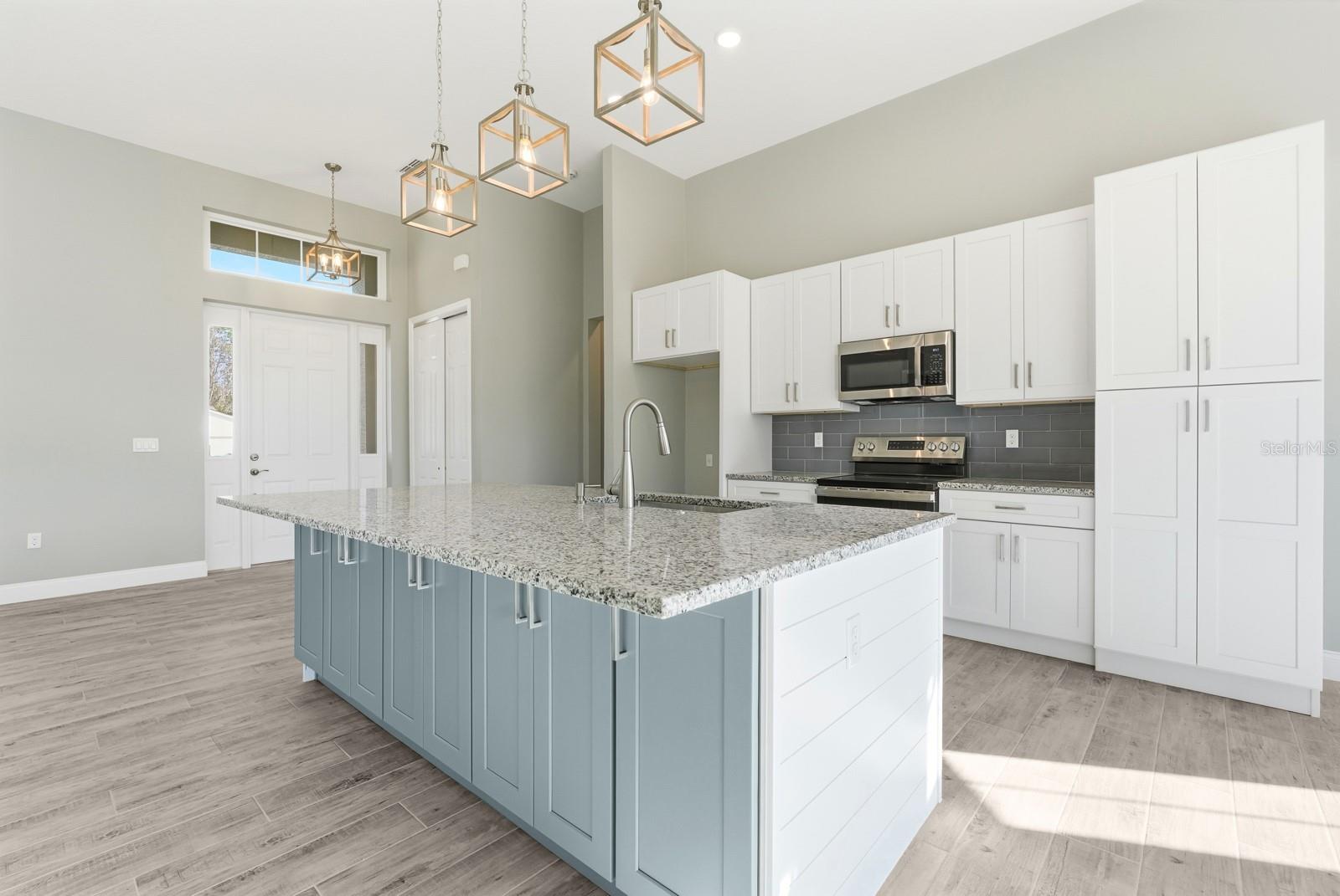 Image 10 of 47 For 16 Pierce Lane