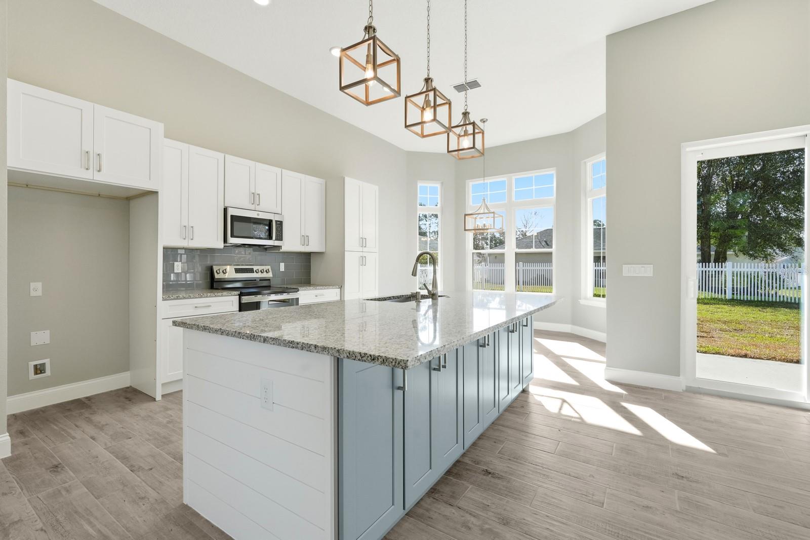 Image 11 of 47 For 16 Pierce Lane