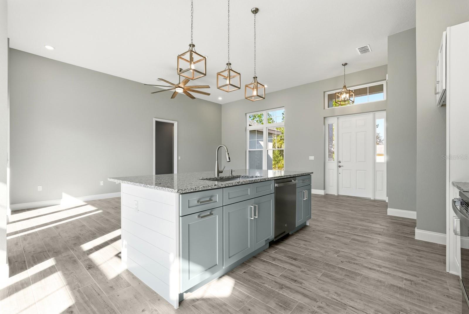 Image 13 of 47 For 16 Pierce Lane