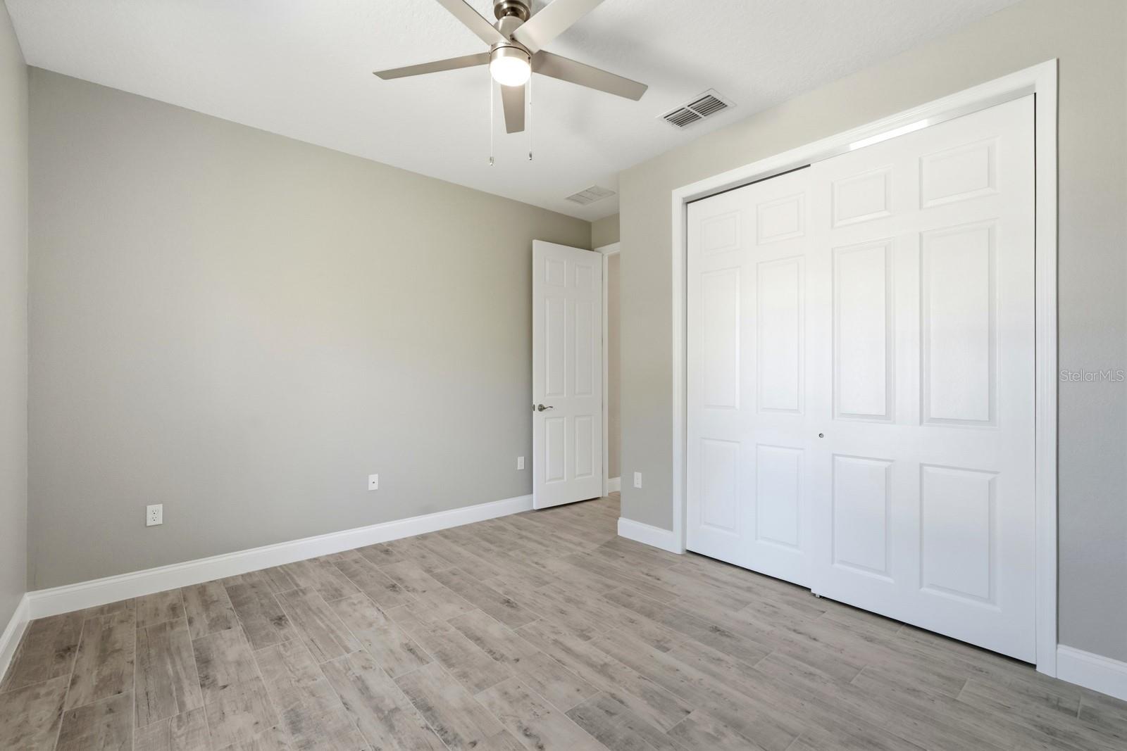 Image 22 of 47 For 16 Pierce Lane