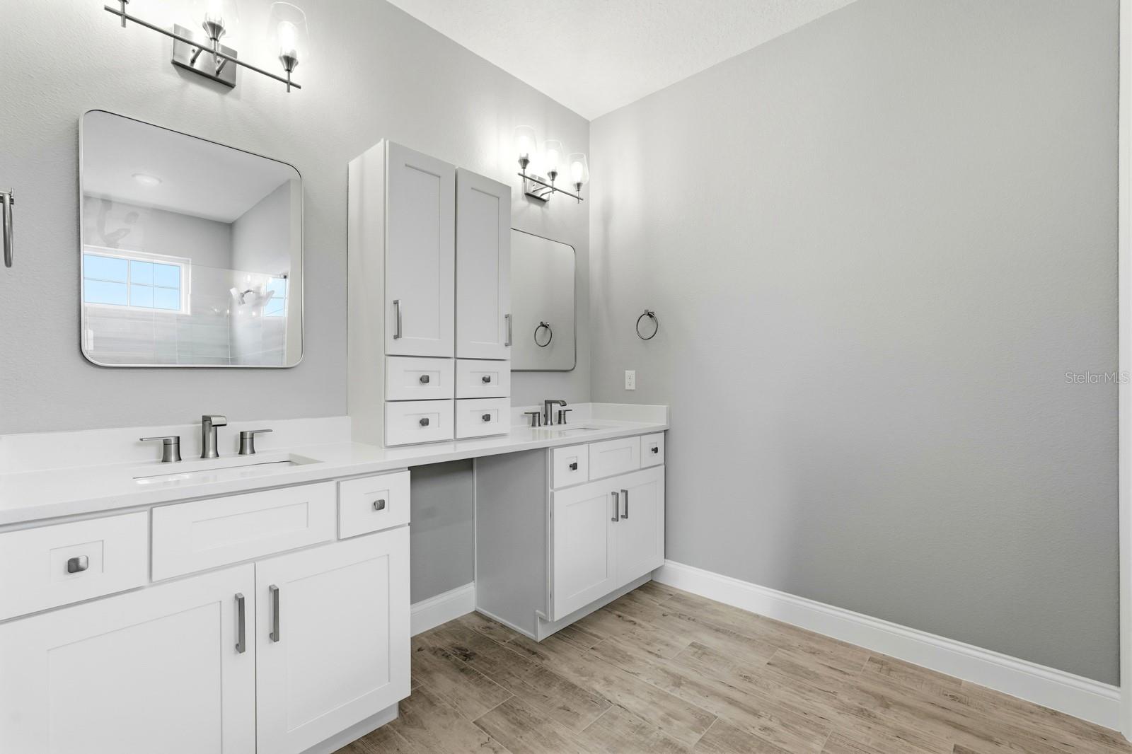 Image 25 of 47 For 16 Pierce Lane