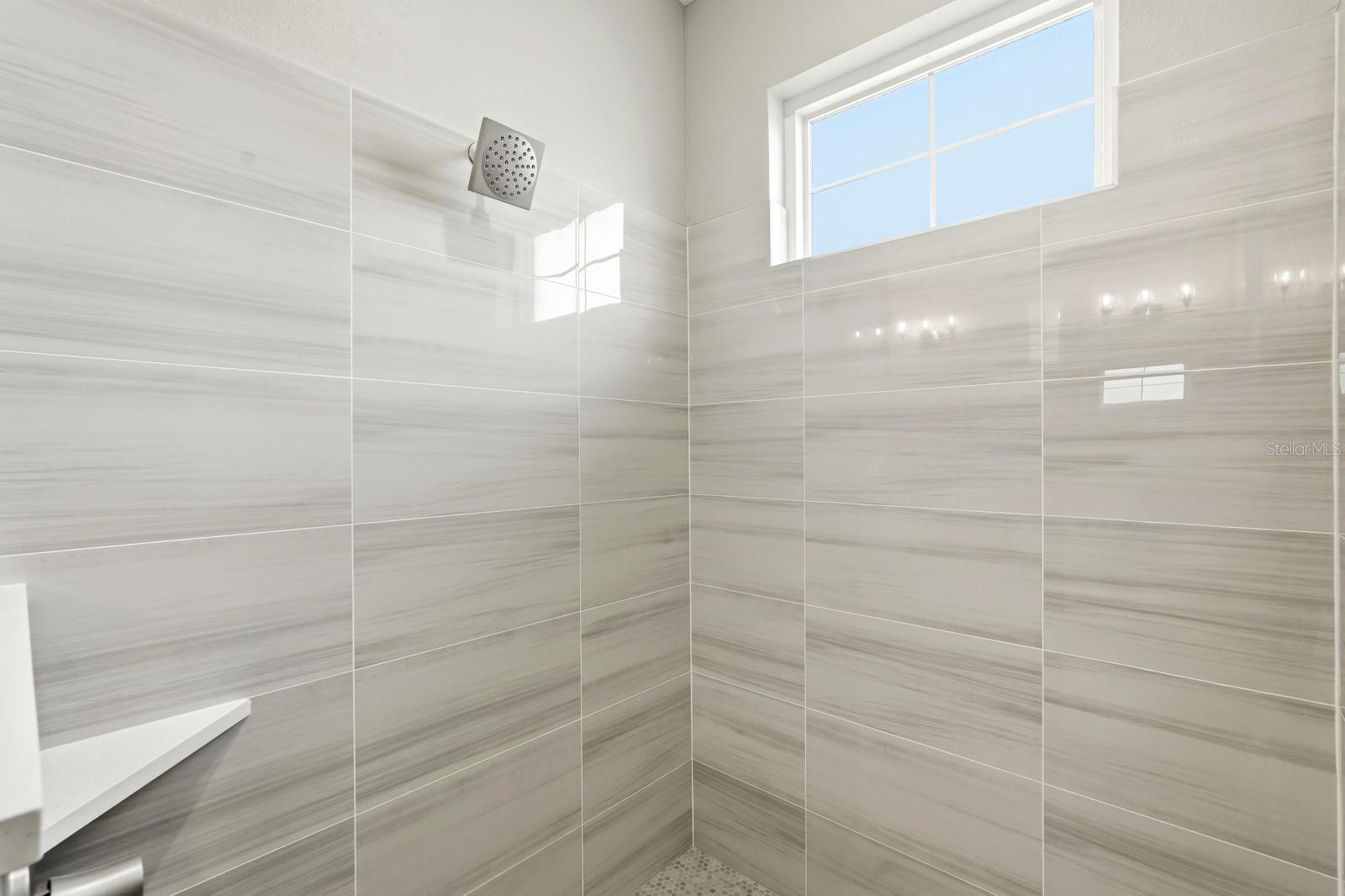 Image 28 of 47 For 16 Pierce Lane