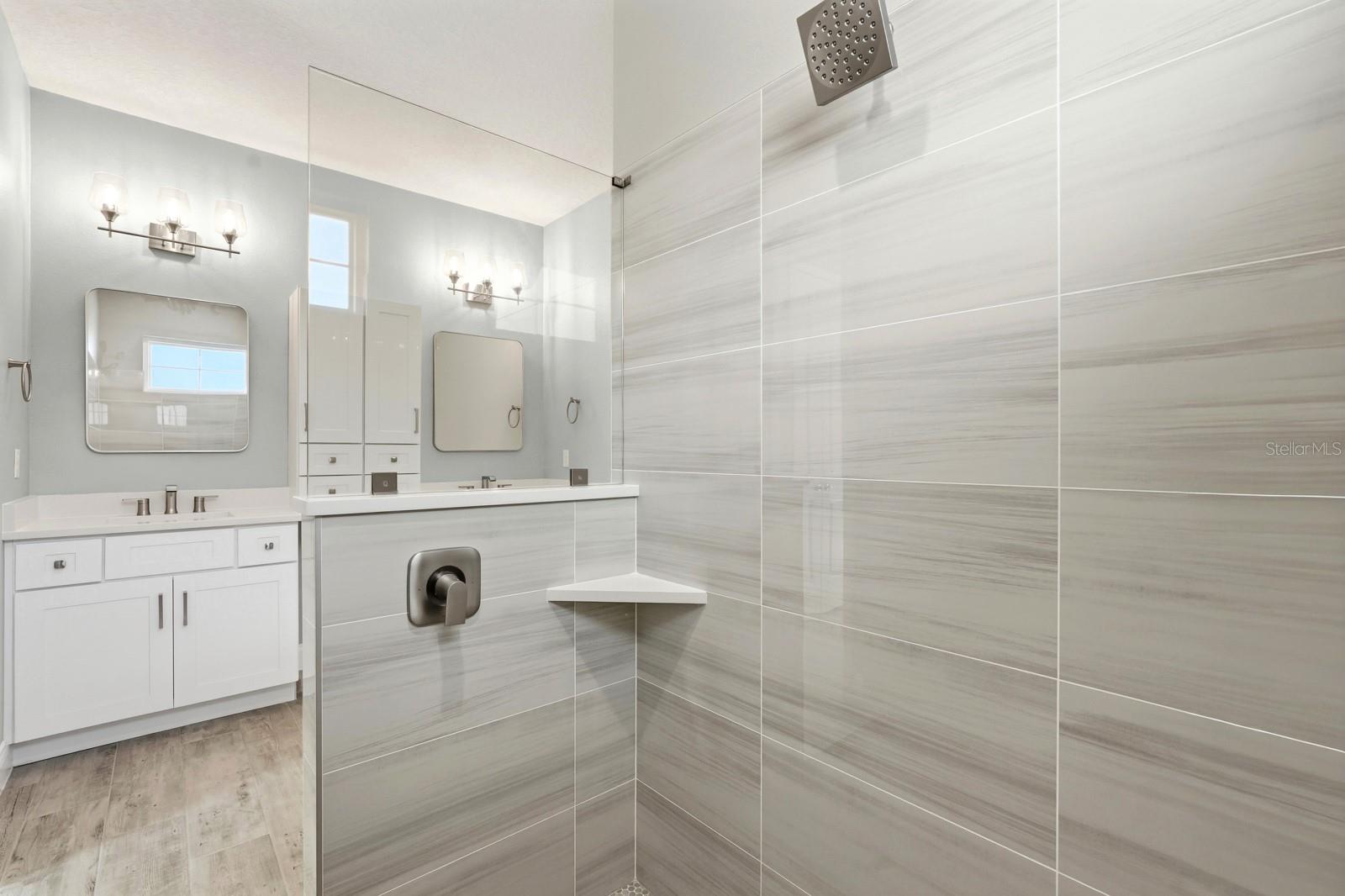 Image 29 of 47 For 16 Pierce Lane