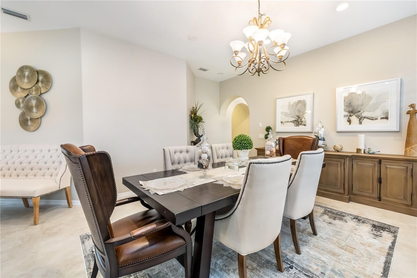 Image 16 of 68 For 31 Coleridge Court