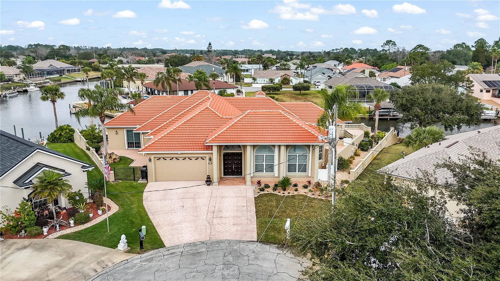 Image 2 of 68 For 31 Coleridge Court