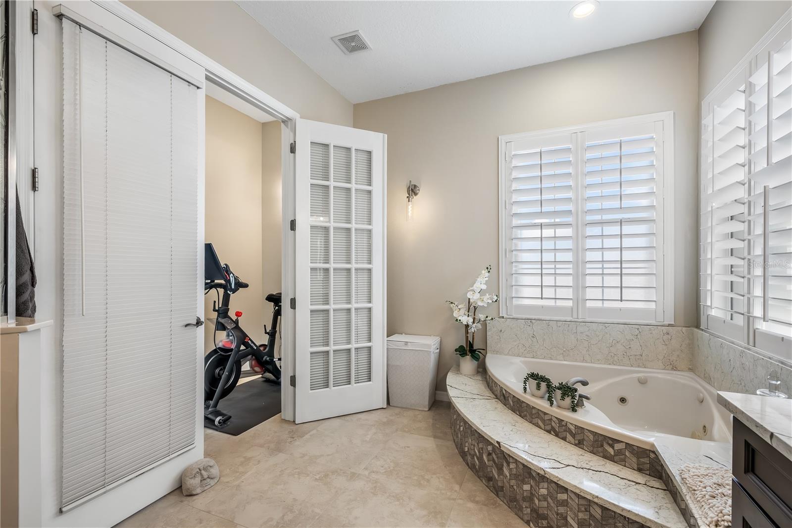 Image 28 of 68 For 31 Coleridge Court