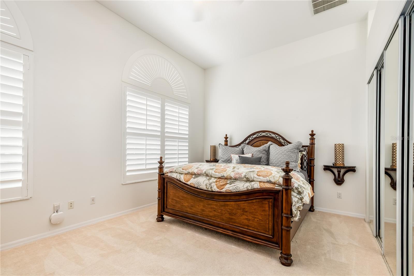 Image 36 of 68 For 31 Coleridge Court