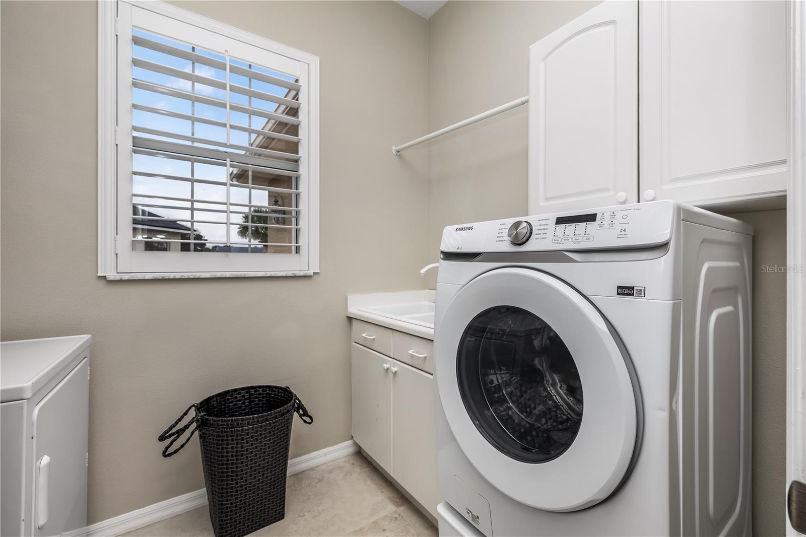 Image 40 of 68 For 31 Coleridge Court