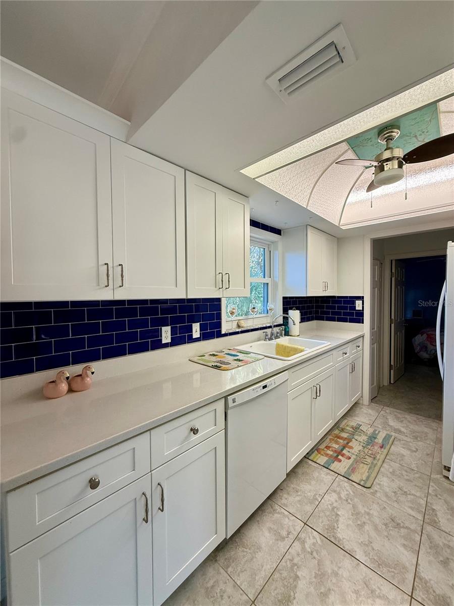 Image 8 of 25 For 2226 Daytona Avenue