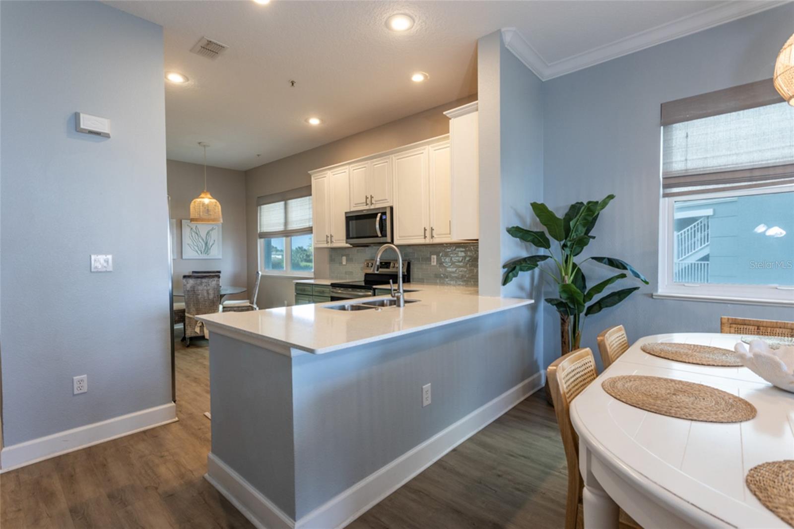 Image 12 of 39 For 600 Cinnamon Beach Way 521