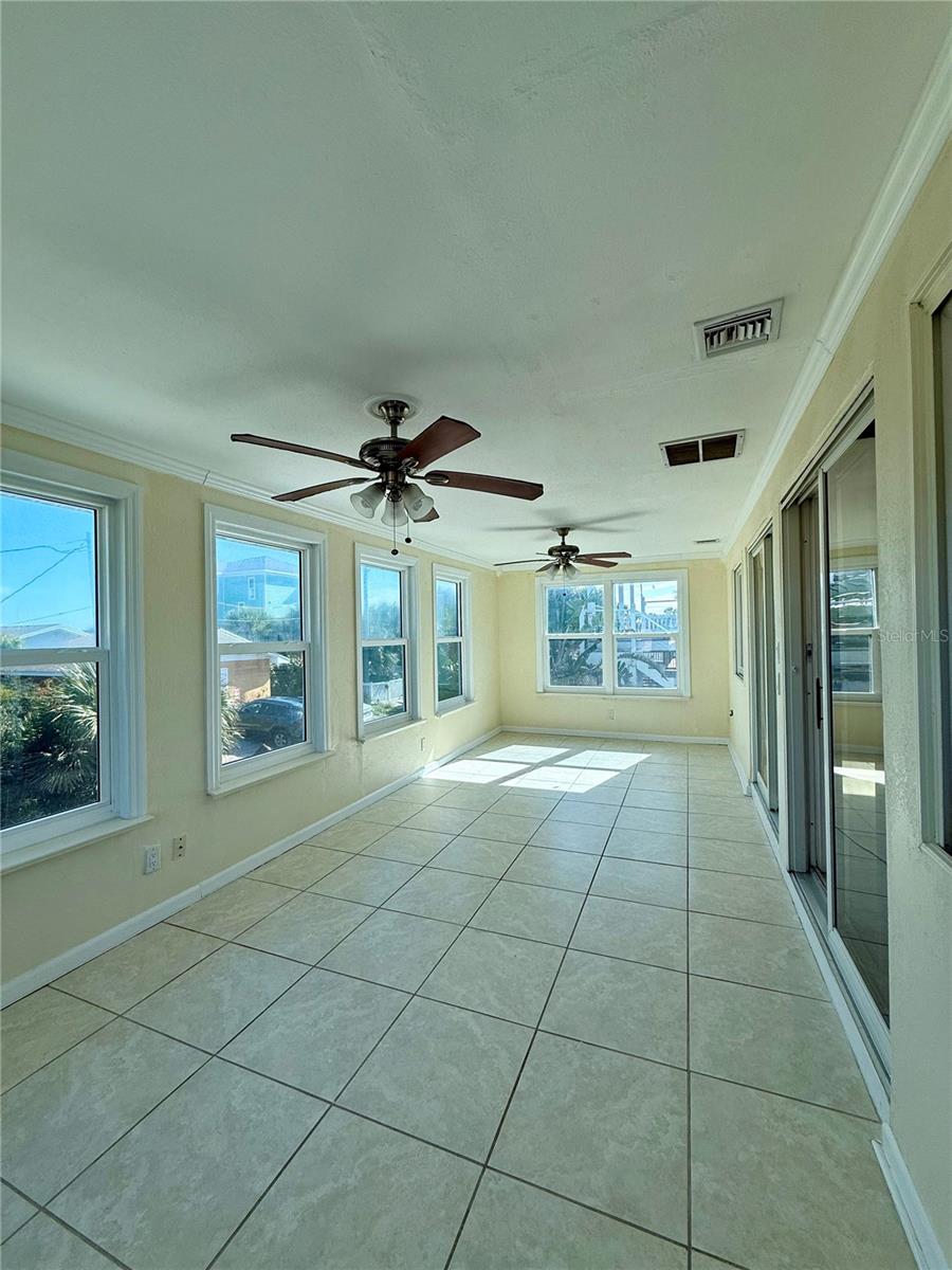 Image 10 of 24 For 1405 Central Avenue