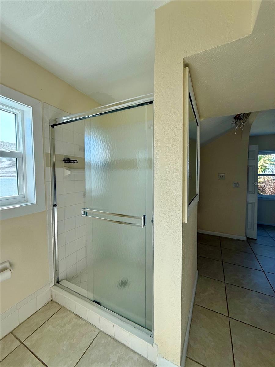 Image 19 of 24 For 1405 Central Avenue