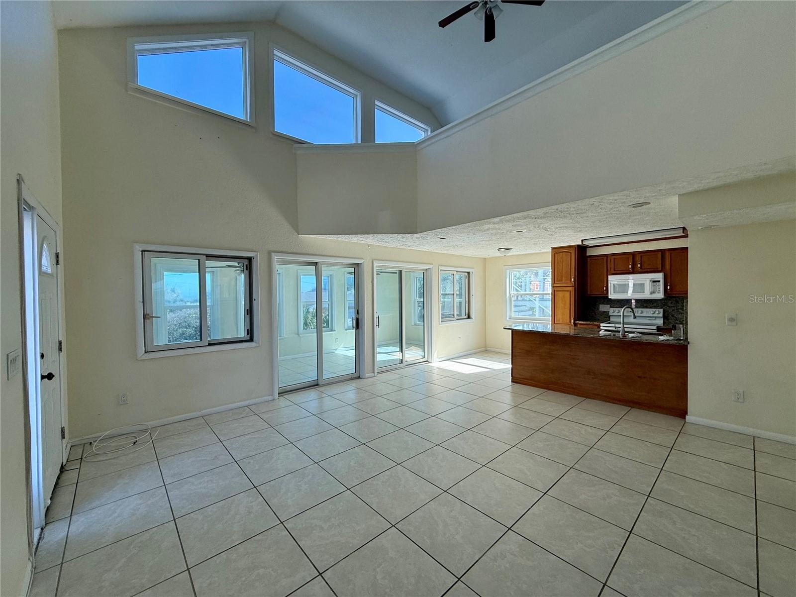 Image 5 of 24 For 1405 Central Avenue