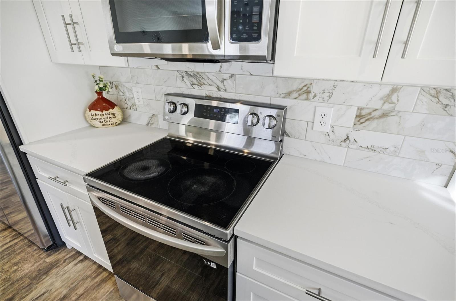 Image 11 of 58 For 367 Eaglecrest Drive